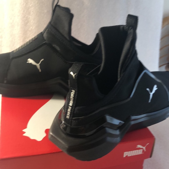 Puma women -Fierce2wn’s -size 7 -black - Picture 10 of 13